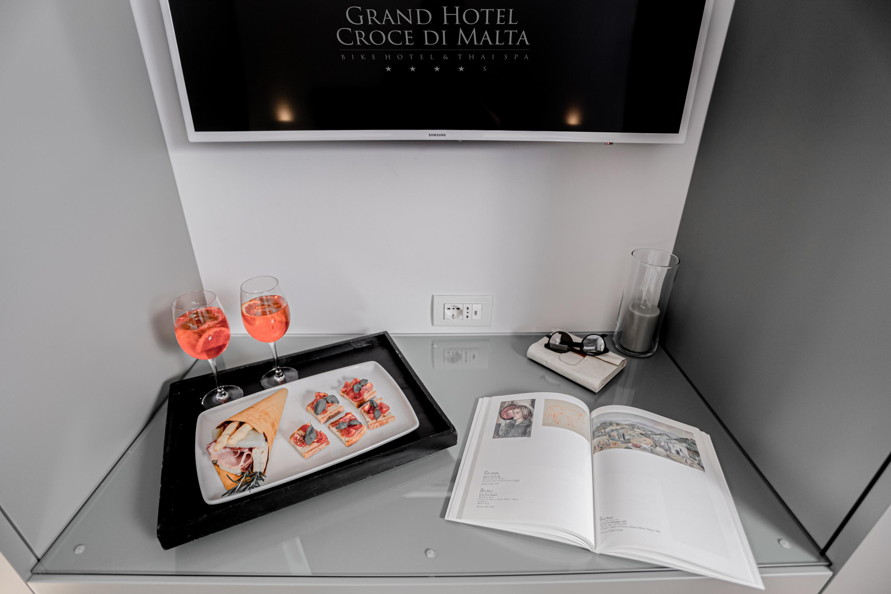 Grand Hotel Croce Di Malta Montecatini Terme Bagian luar foto